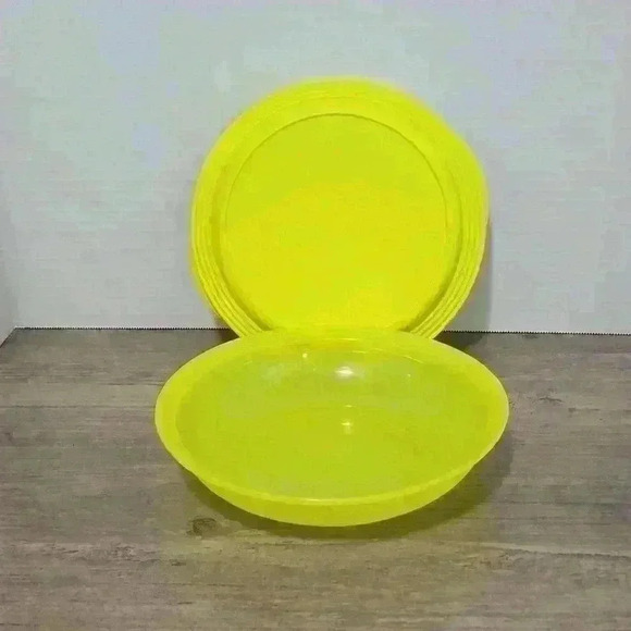 Tupperware inspiration bowl 3547b  with lid 3604A Lime green - Picture 2 of 4